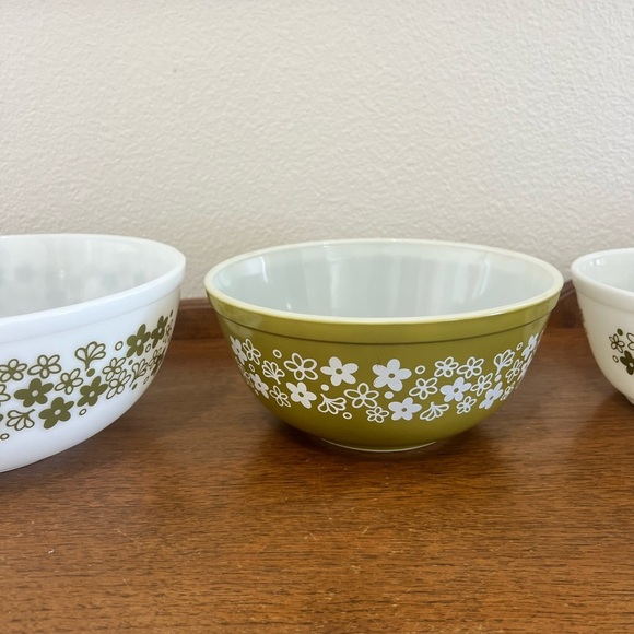 Vintage Pyrex Crazy Daisy Spring Blossom Floral Mixing Bowls - Picture 4 of 6